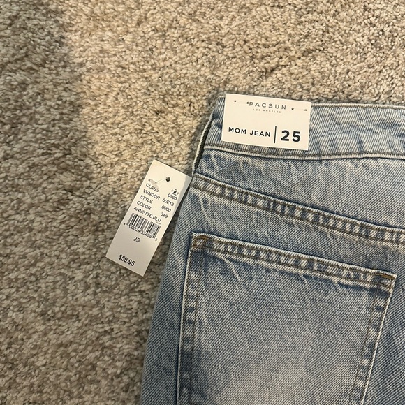 Ripped Pacsun mom jeans, size 25 - Picture 3 of 4